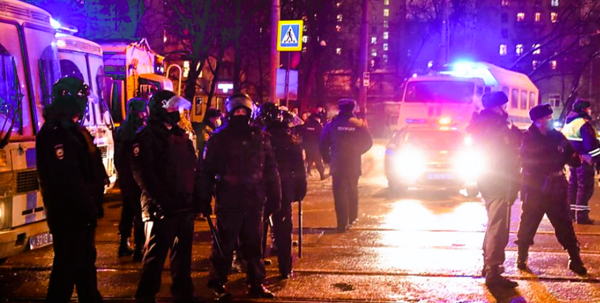 Putin eilt mit Blaulicht in den Kreml! Kommt jetzt Putins Gegenschlag gegen seine Gegner?