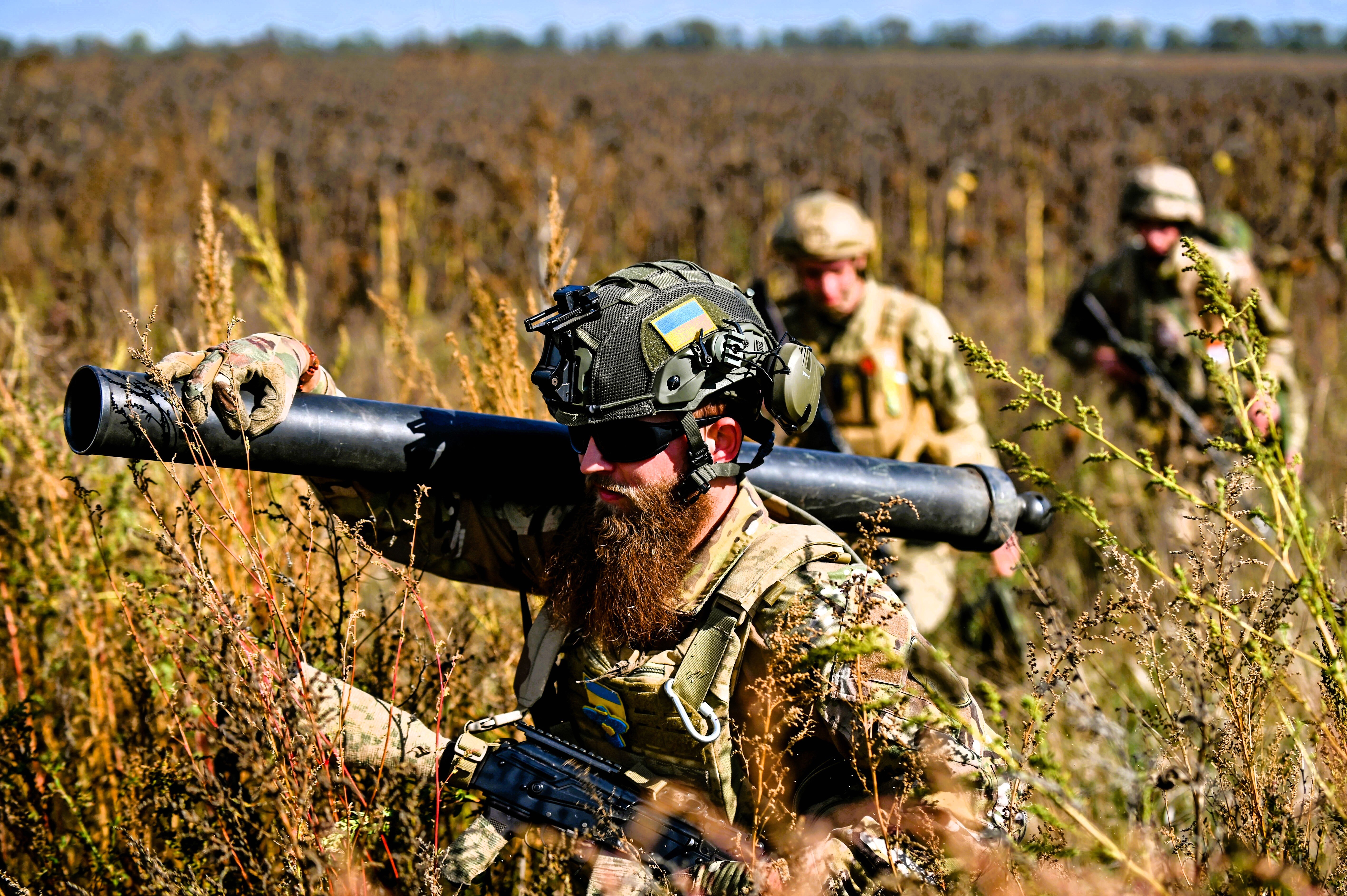 Putin tobt! Ukrainische Sondereinheit "Weißer Wolf"  soll mehr als 500 russische Panzer zerstört haben