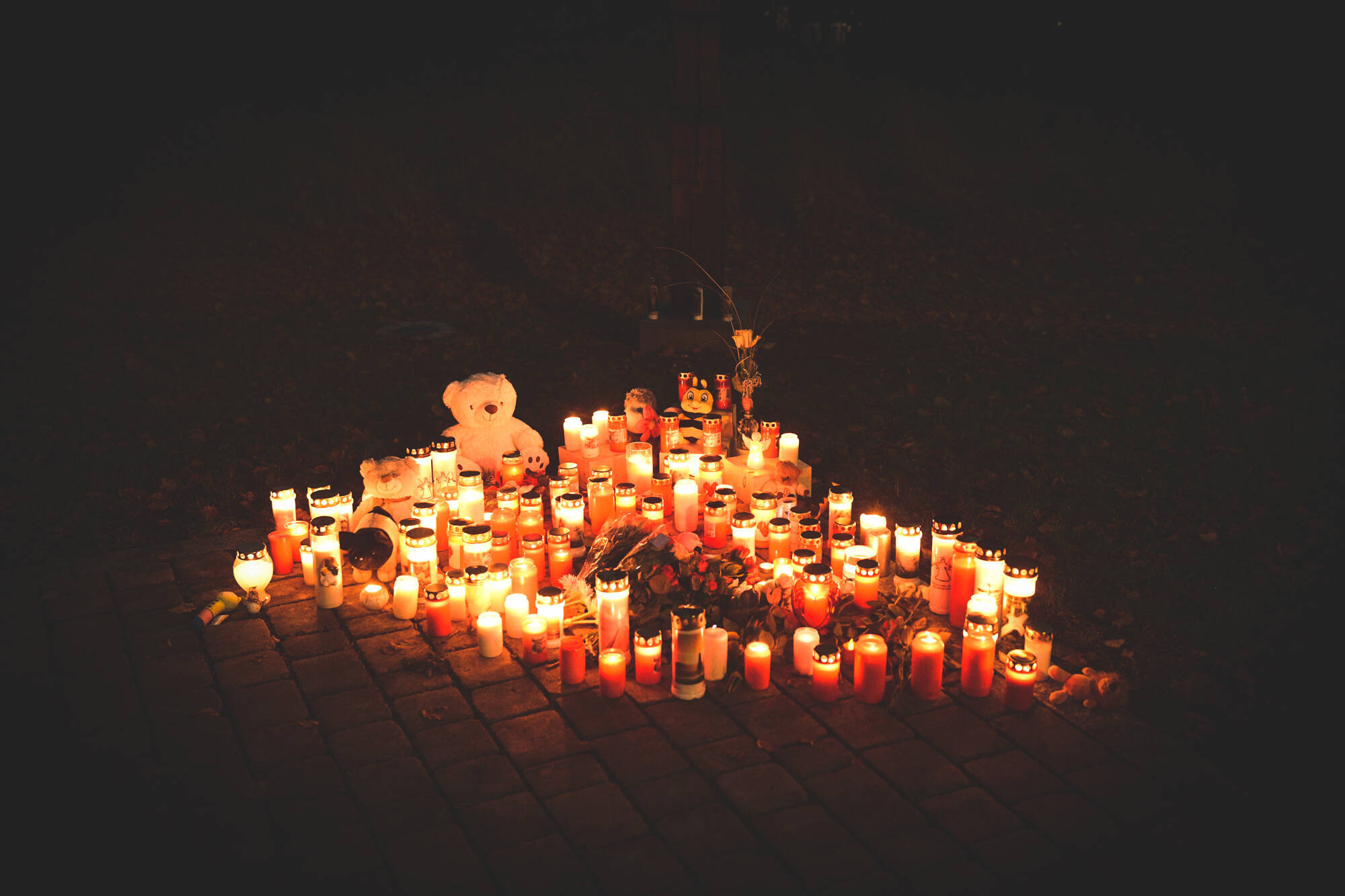 Beliebter US-Sänger (37) stirbt in seiner Hochzeitsnacht! Tragödie bricht Fans und Freunden das Herz