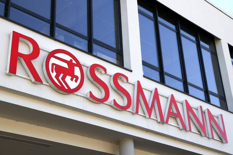 Giftig! Rückruf bei Rossmann - dieses beliebte Lebensmittel kann Sie vergiften!