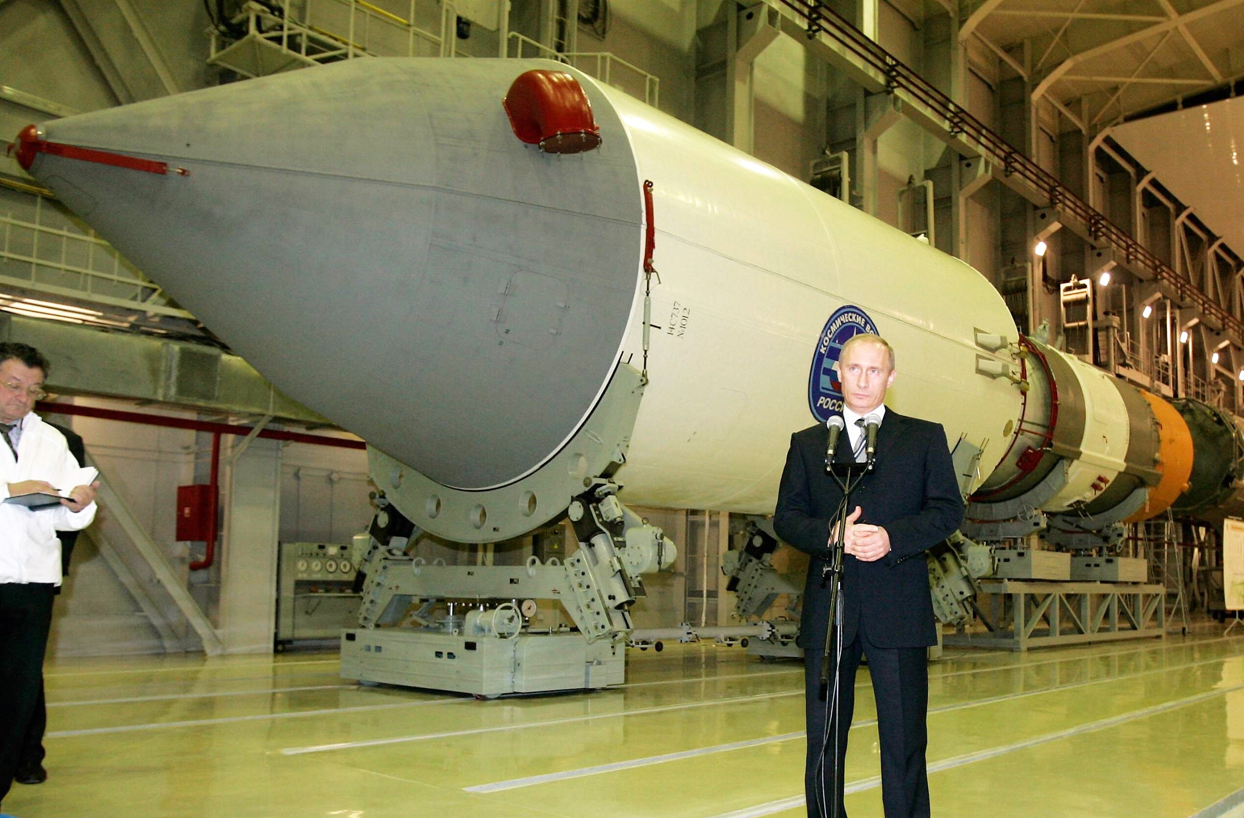 Putin flieht ins Geheimversteckt! Im Kaukasus - seine Basis verfügt über Raketenabwehr und Kyrokammern!