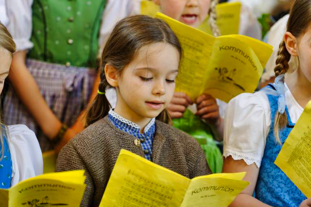 Wie bitte? Erste Gemeinde verbietet vegetarische Speisen in Kitas! Protest gegen vegetarisches Essen