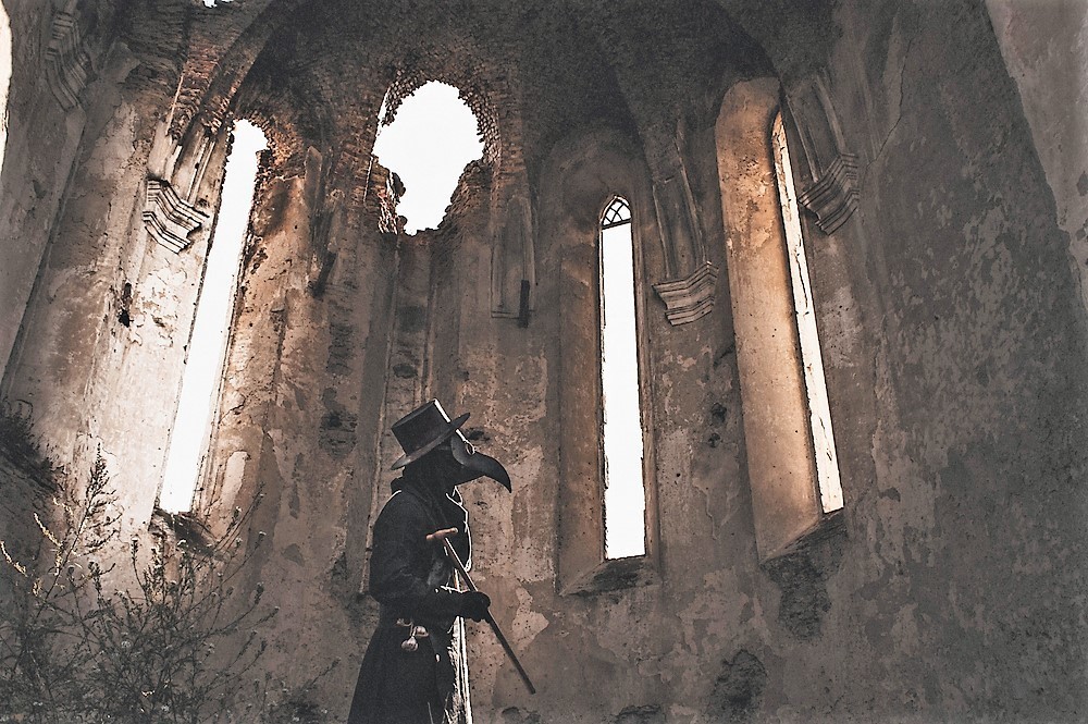 Gruselige Prophezeiung! Wahrsager sagt Beginn des 3. Weltkriegs noch dieses Jahr vorraus!