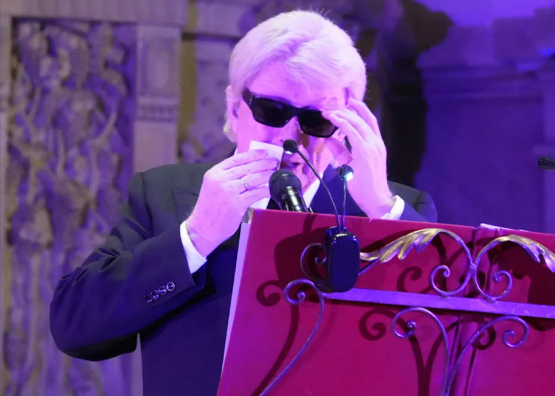 Große Sorge um Heino: Zusammenbruch auf der Bühne bei erstem Konzert nach Hannelores Tod!